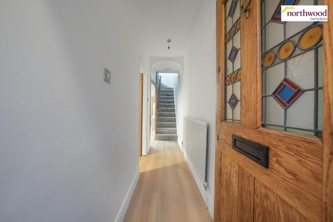 2 bedroom terraced house for sale, Loates Lane, Watford, WD17