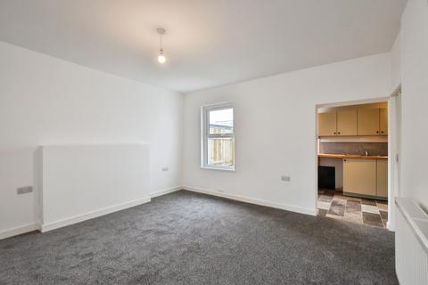 4 bedroom terraced house for sale, Heol Y Gors, Ammanford, SA18