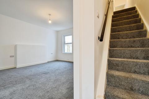 4 bedroom terraced house for sale, Heol Y Gors, Ammanford, SA18