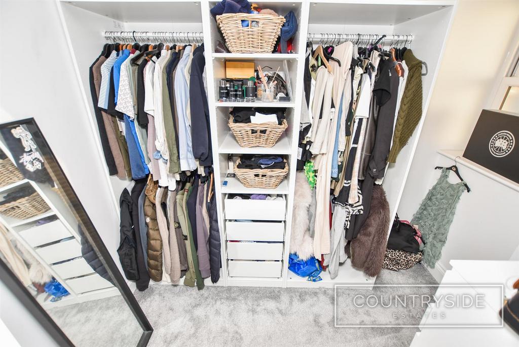 Walk In Wardrobe