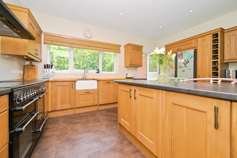 5 bedroom semi-detached house for sale, Pemberton Close, St. Albans, AL1