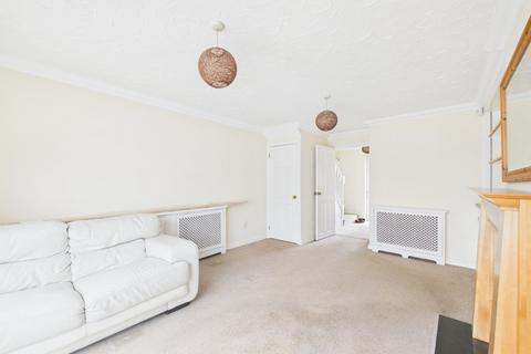 undefined, Redwood Close, Gloucester, Gloucestershire, GL1