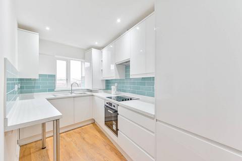 3 bedroom flat to rent, Falcon Mews, Clapham Junction, London, SW11