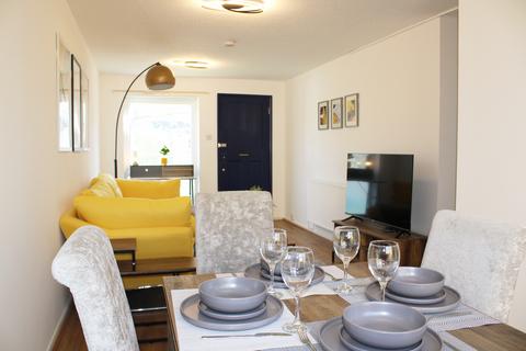 3 bedroom house to rent, Midhurst Close, Cambridge CB4