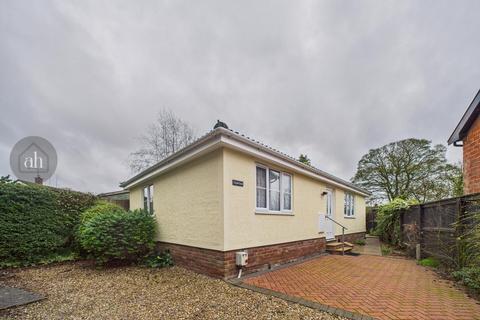 2 bedroom detached bungalow for sale, Chalk End, Ixworth,