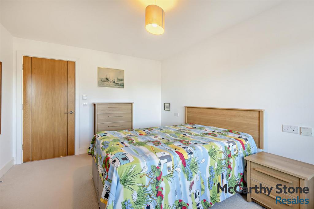 8674212-interior15-800.jpg