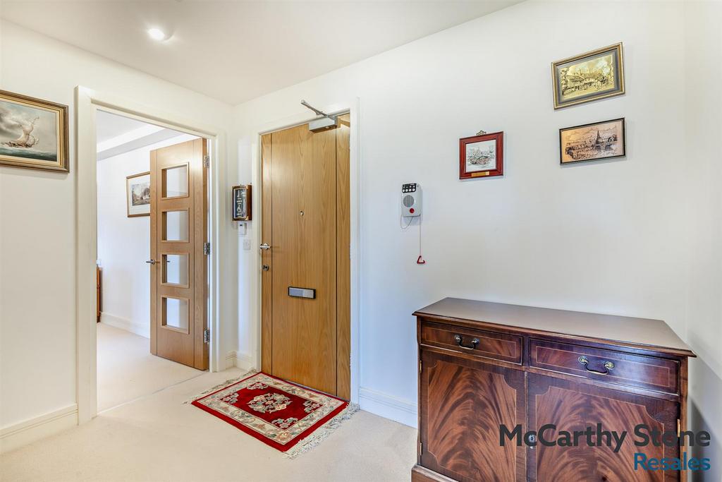 8674212-interior08-800.jpg