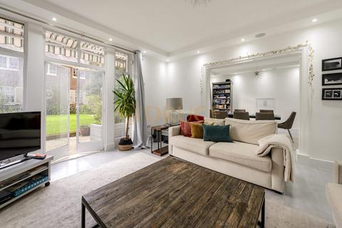 Bryanston Square, W1H