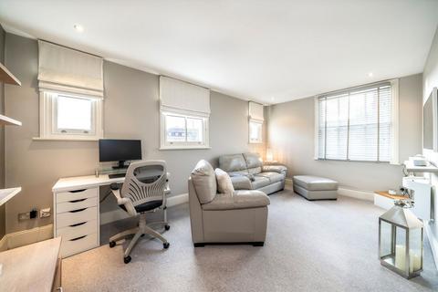 undefined, Richmond Road, Twickenham TW1