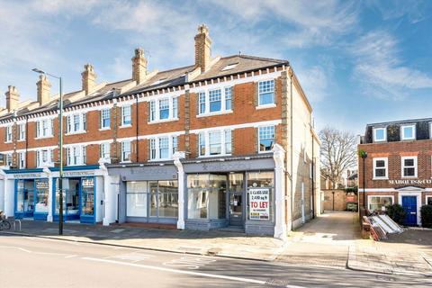 2 bedroom flat for sale, Richmond Road, Twickenham TW1