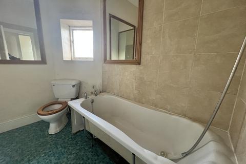1 bedroom flat for sale, 3 Heather Close, Okehampton, Devon EX20 1DB