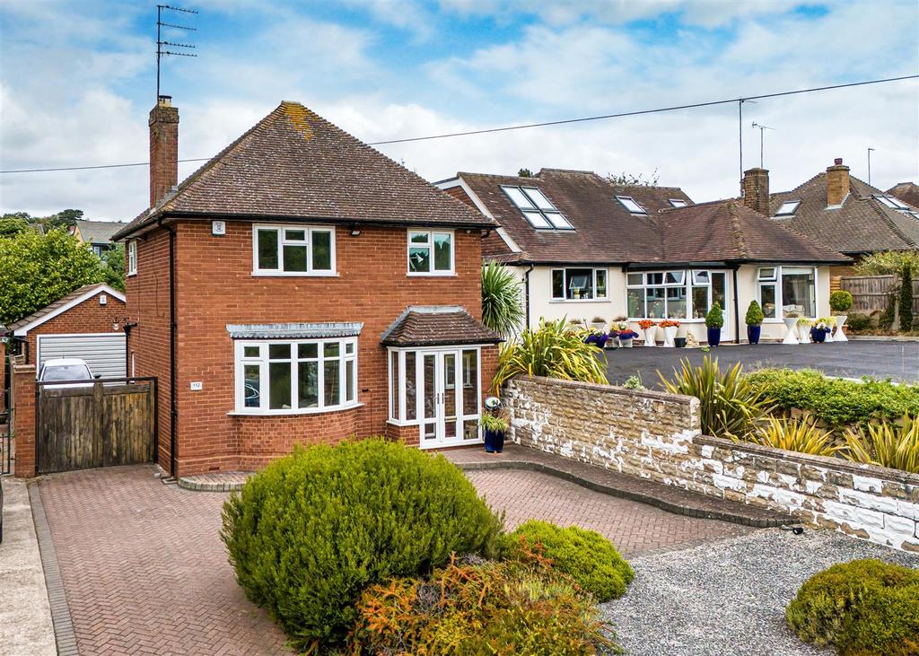 112 Bridgnorth Road-19.jpg