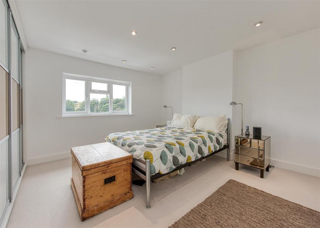 112 Bridgnorth Road-12.jpg