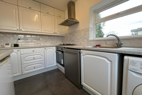 undefined, Austin Road, Reading RG5