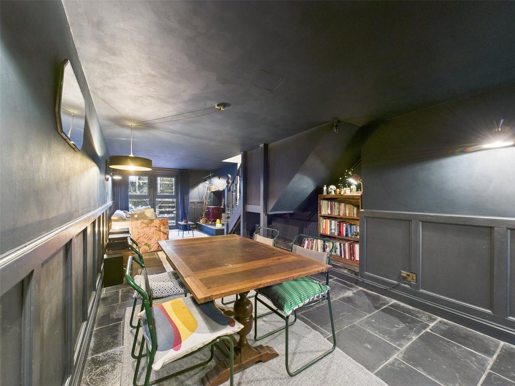 Dining Room/Snug