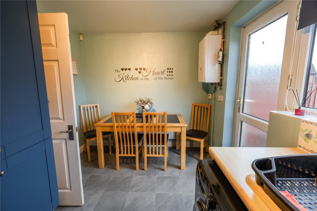Kitchen (2)
