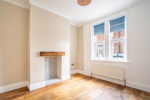 3 bedroom terraced house for sale, Salisbury Terrace, York