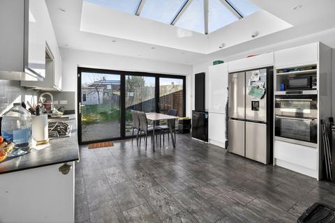 Prince Albert Square, Redhill, RH1