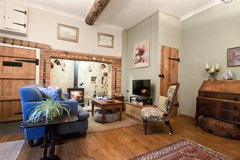 3 bedroom terraced house for sale, High Street, Erlestoke