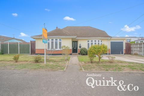 4 bedroom detached bungalow for sale, Laars Avenue, Canvey Island, SS8