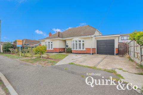 4 bedroom detached bungalow for sale, Laars Avenue, Canvey Island, SS8