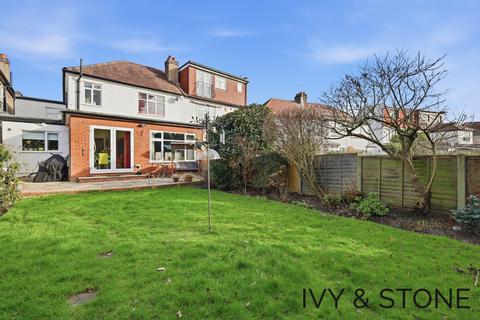 4 bedroom semi-detached house for sale, Rosedene Gardens, Ilford, Greater London, IG2