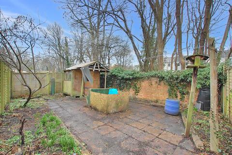 undefined, Oak Avenue, Cheltenham GL52