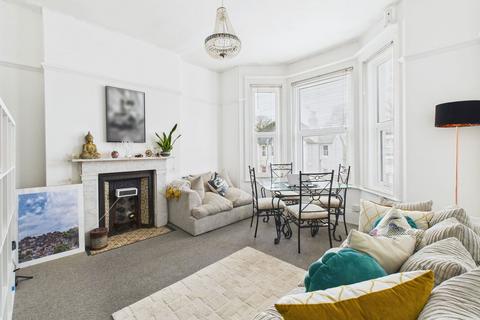 1 bedroom flat for sale, Madeira Avenue, Worthing, BN11 2BA