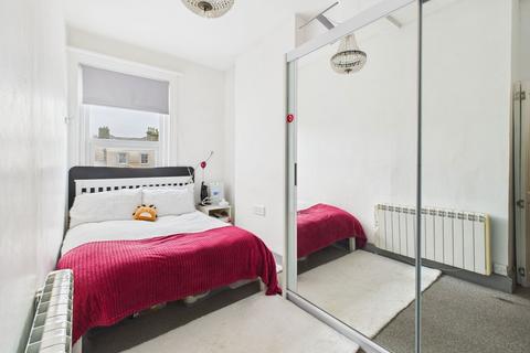 1 bedroom flat for sale, Madeira Avenue, Worthing, BN11 2BA