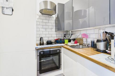 1 bedroom flat for sale, Madeira Avenue, Worthing, BN11 2BA
