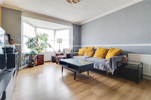 undefined, Norfolk Avenue, Leigh-on-Sea SS9