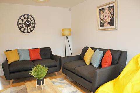 Grebe Court, Cambridge CB5