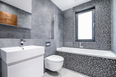 1 bedroom flat for sale, Alexandra Park Road, Wood Green, London, N22