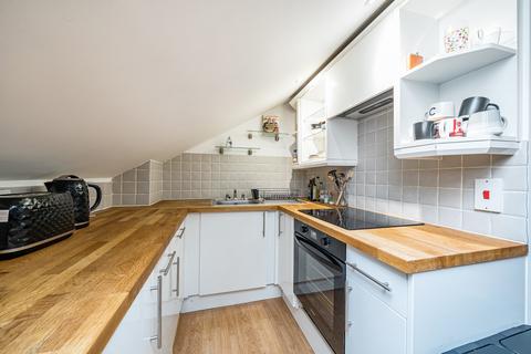 1 bedroom apartment for sale, Benhill Road, Sutton SM1