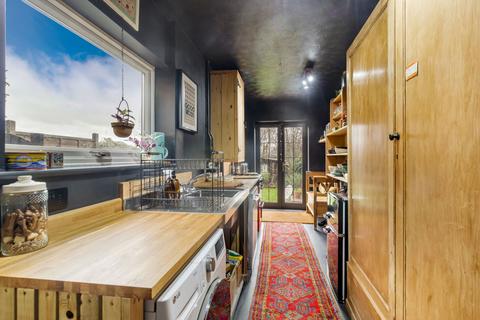 undefined, Chester Place, Malvern, WR14