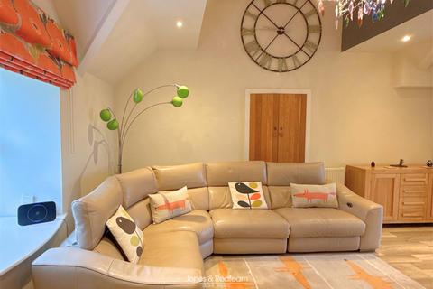 undefined, Ffordd Llanelwy, Abergele