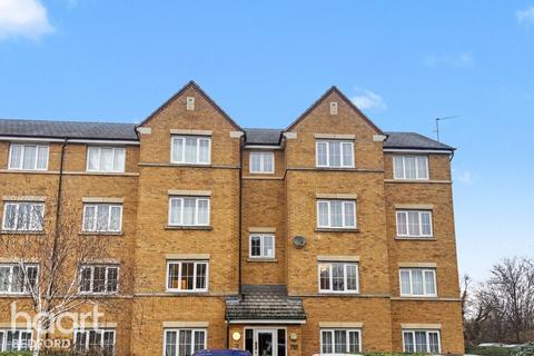 2 bedroom flat for sale, Henley Road, Bedford