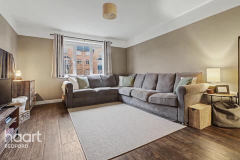 2 bedroom flat for sale, Henley Road, Bedford