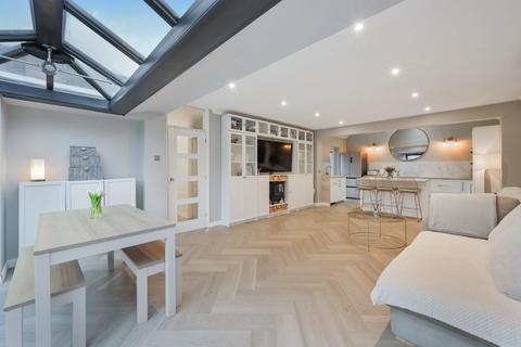 3 bedroom detached bungalow for sale, Reigate Road, Burgh Heath, Tadworth