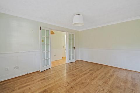 3 bedroom detached house to rent, Sorrel Close, Locks Heath SO31