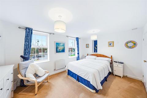 undefined, Hyndford Crescent, Greenhithe