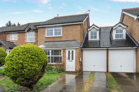 undefined, Cater Gardens, Surrey GU3
