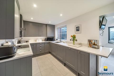 undefined, Cater Gardens, Surrey GU3