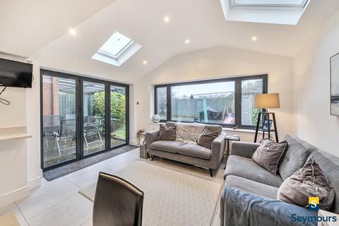 undefined, Cater Gardens, Surrey GU3