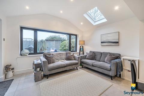 undefined, Cater Gardens, Surrey GU3
