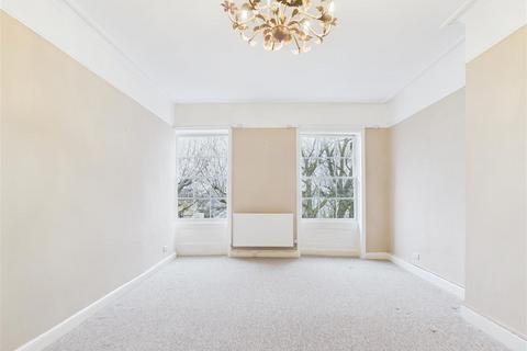 undefined, Montpellier, Cheltenham