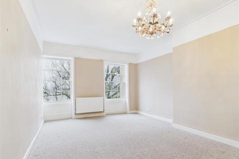 undefined, Montpellier, Cheltenham