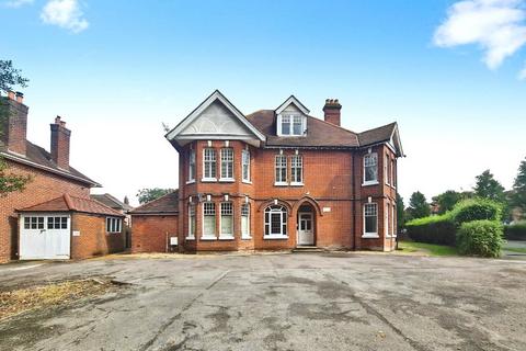 undefined, Redlands Drive, Hampshire SO19