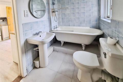 undefined, Redlands Drive, Hampshire SO19