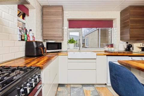 undefined, Lymington Drive, Bradford, BD4
